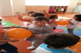 GÜNEŞLİ YILDIZLARIN BALONLARLA DANSI