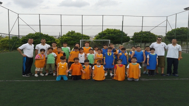 Okyanus Kolejleri Yaz Spor Okulları'da Futbol Maçı
