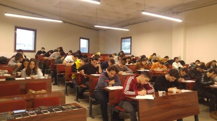 12.Sınıflara Üniversite de Deneme  Sınavı Uygulaması Yapıldı