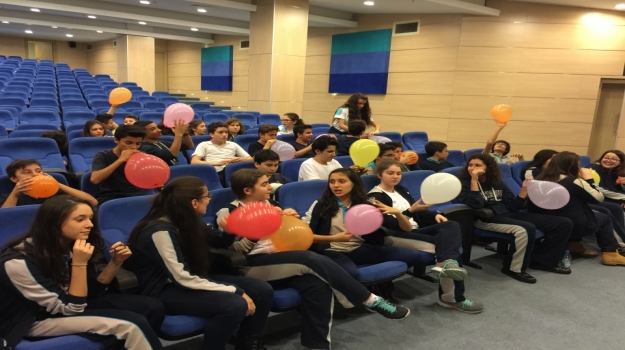 Ataşehir Okyanus Koleji 8. Sınıf Öğrencileri İle Balon Patlatma Etkinliği