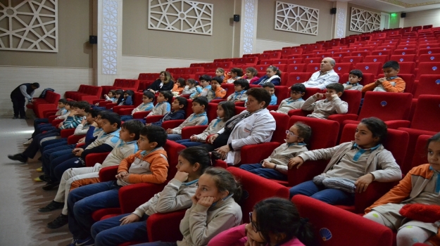 Adana Okyanus Koleji’nde "Sınavlara Bakış Açısı ve Test Teknik Seminer"
