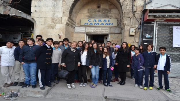 Adana Okyanus Öğrencileri Tarihi Mekanları Geziyor