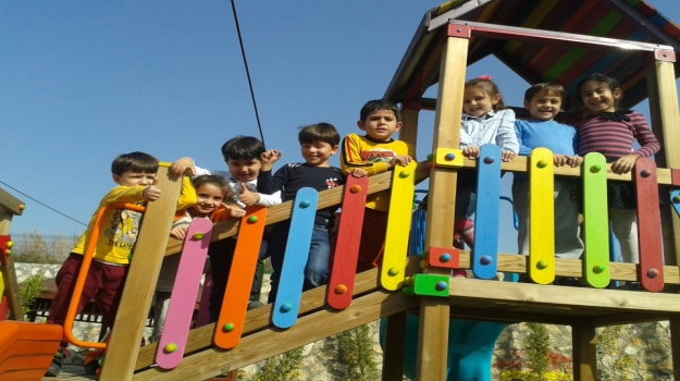 Adana Okyanus Koleji Yıldızlar Grubu Öğrencilerinin Bahçe Keyfi