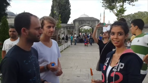 Alman Turistlerle İstanbul Röportajı