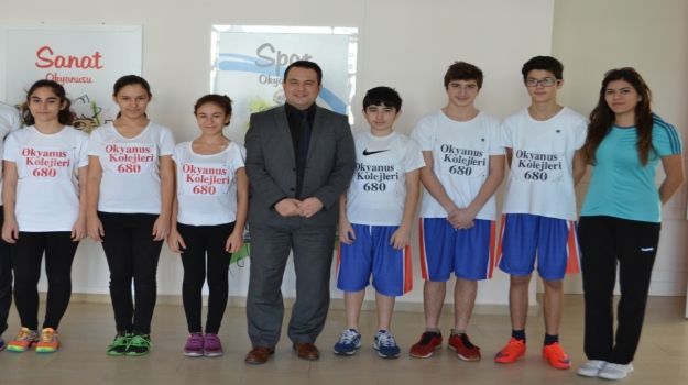 Antalya Okyanus Koleji Ortaokulu Öğrencileri Kros Yarışmasında
