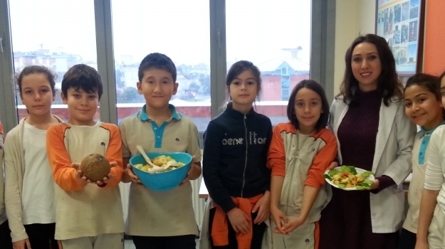 Ataşehir Okyanus 3. ve 4. Sınıf Öğrencileri Meyveler Konusunu İşledi