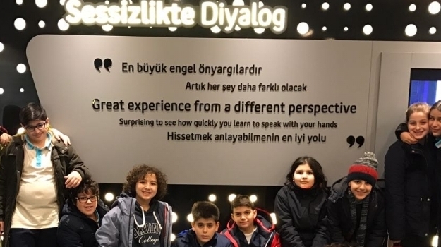 Ataşehir Okyanus Ortaokul Öğrencileri Sessizlikte Diyalog Etkinliğinde