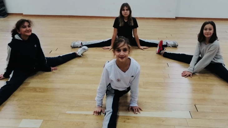 Bahçeşehir Okyanus Koleji Ortaokul Kademesi Modern Dans Yetenek Dersi
