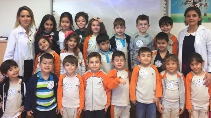 Beykent Okyanus Koleji Gökkuşağı Grubu Öğrencileri Haftanın Müzisyenleri Sınıfı seçildi.