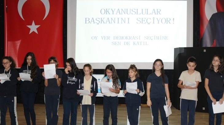 Çekmeköy Okyanus Ortaokulu’nda Seçim Heyecanı