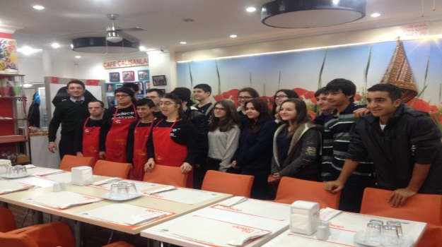 Ataşehir Okyanus Öğrencilerinden Down Cafe’ye Ziyaret