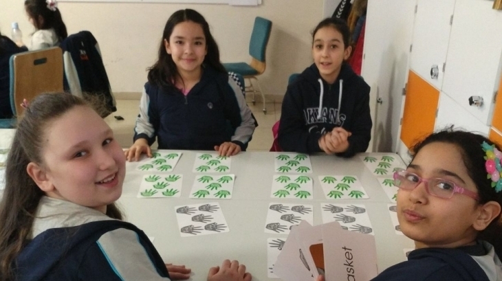 6-B Sınıfı Öğrencileri İngilizce Dersinde Memory Game İle Kelime Tekrarı Yaptı!