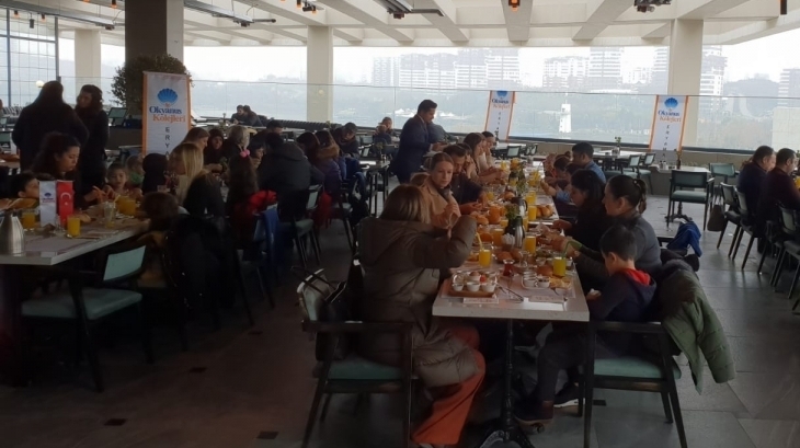 Eryaman Okyanus Koleji Okul Öncesi Bölümü Öğrencileri ve Velileri Kahvaltı Etkiliğinde