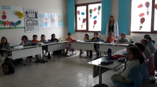 Gökkuşağı Grubu İlkokula Hazırlanıyor, Sınıf Kurallarını Öğreniyor
