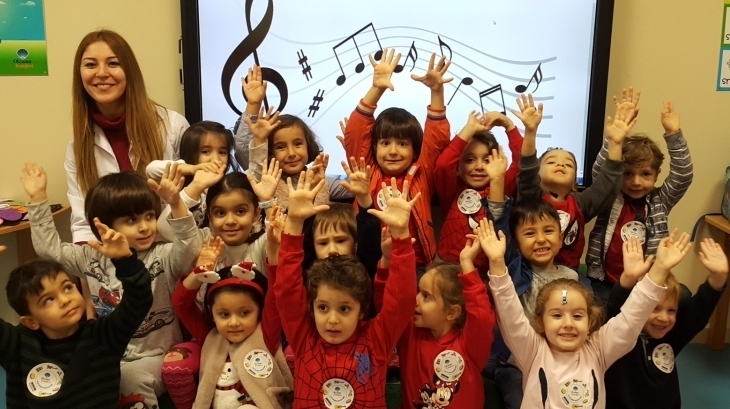 Mavişehir Okyanus Koleji Okul Öncesi Yunuslar Grubu Haftanın Müzisyeni Seçildi