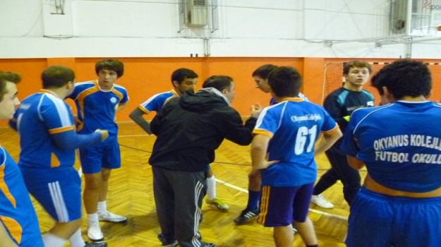 Avcılar Okyanus Futsal İl Genç Okul Takımı Finalde