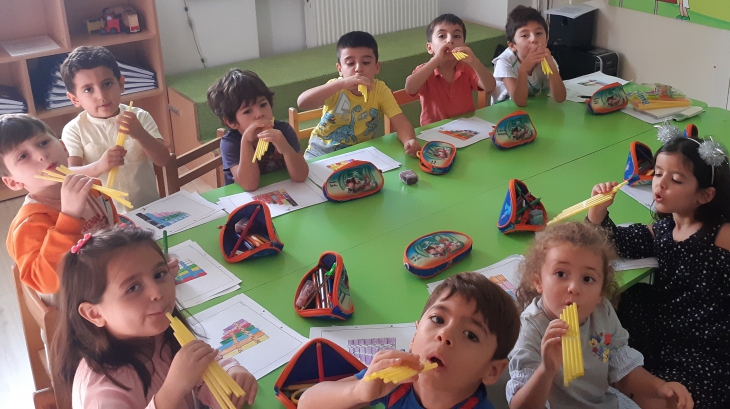 Adana Okyanus Koleji Okul Öncesi Yıldızlar Grubu Fastrackids Dersinde