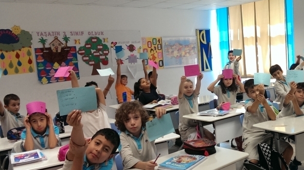 Antalya Okyanus Koleji İlkokulu 3-A Sınıfı Türkçe Dersinde
