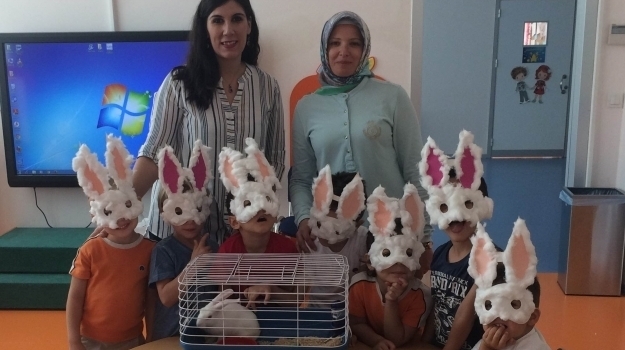 Antalya Okyanus Koleji Okul Öncesi İnciler Sınıfında Sevimli Dostumuz Tavşan