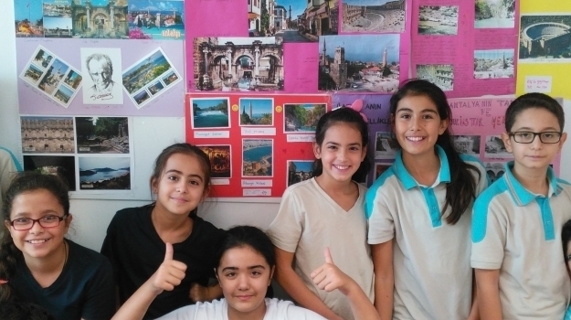 Antalya Okyanus Koleji Ortaokulu 5.Sınıflardan “Güzel Ülkem“ Çalışması