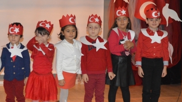 Bahçelievler Okyanus  Okul Öncesi Öğrencileri 29 Ekim Cumhuriyet Bayramını Coşkuyla Kutladı