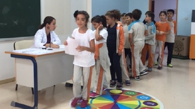 Bahçeşehir Okyanus Koleji İlkokulu öğrencileri 2016-2017 Eğitim Öğretim yılı Okul Başkanını seçti.