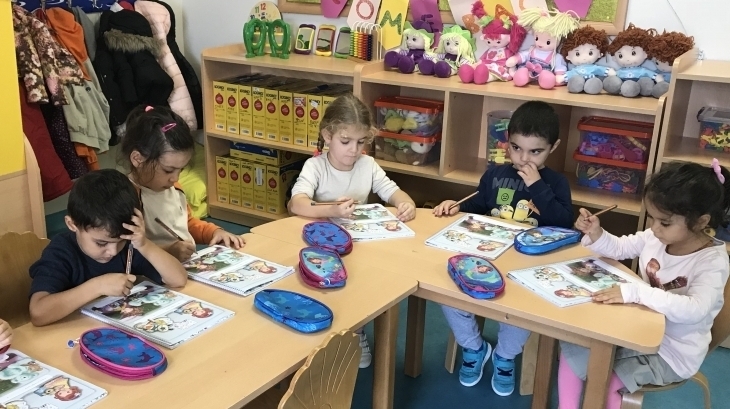Çekmeköy Okul Öncesi Balıklar Grubu Okuma-Yazma Etkinliğinde