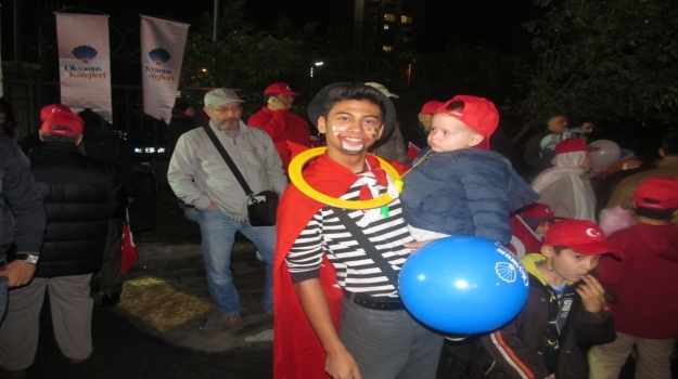 Bahçeşehir Okyanus Olimpos Sitesi’nde 29 Ekim Cumhuriyet Bayramı’nı Kutladı
