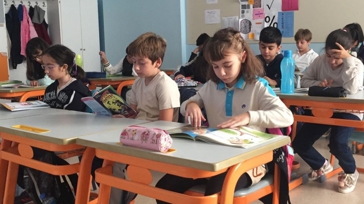 Bahçeşehir Okyanus Koleji Ortaokul Kademesi Öğrencileri Kitap Okuma Etkinliği