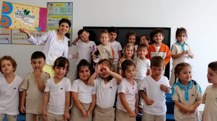 Okul Öncesi Öğrencileri İngilizce Öğretmenleriyle Oryantasyon Haftasında