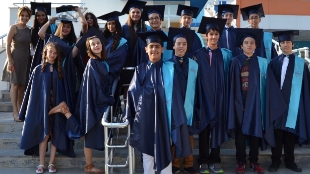 Adana Okyanus Koleji 8.Sınıflarını Mezun Ediyor