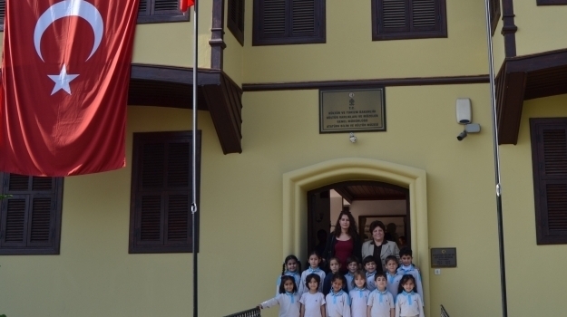 Adana Okyanus İlkokulu 1.Sınıfları Atatürk Evi'nde