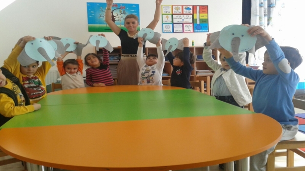 Adana Okyanus Koleji Anaokulu Yıldızlar Grubu İngilizce Bilingual Dersinde