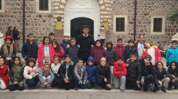 Öğrencilerden Anadolu Medeniyetler Müzesi Gezisi