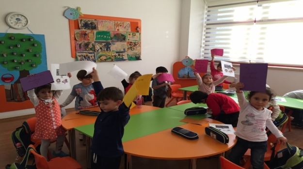 Bahçelievler Okyanus Okul Öncesi Öğrencileri Dil Kulübü İspanyolca Dersinde