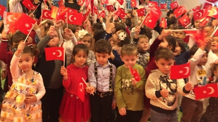 Bahçeşehir B Grubu Öğrencileri 29 Ekim Cumhuriyet Bayramı Töreninde