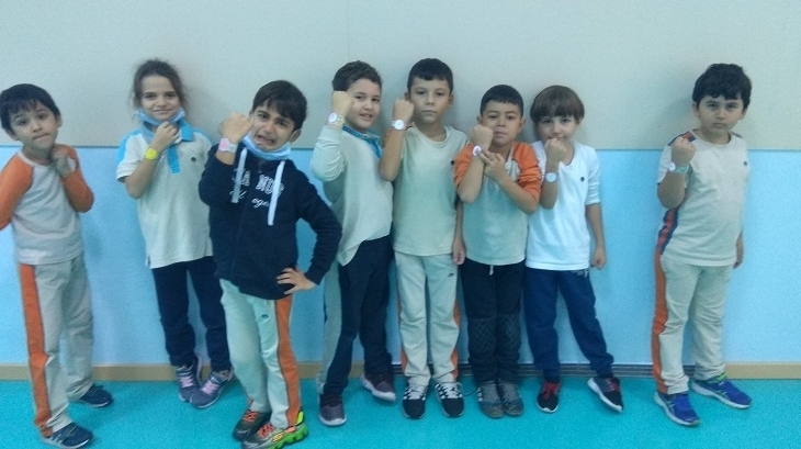 Bahçeşehir Okyanus Koleji Üstün Zekâlılar ve Yetenekliler İlkokulu 2. Sınıf Matematik Esnek Grup Öğrencileri “Kendi Saatimi Tasarlıyorum” Etkinliğinde