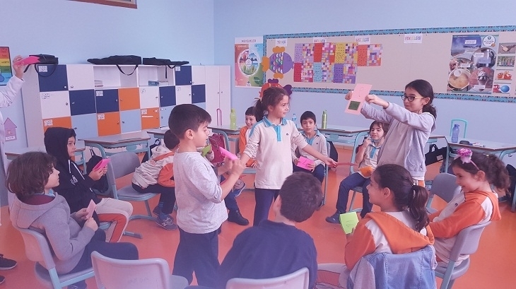 Bahçeşehir Okyanus Koleji Üstün Zekâlılar ve Yetenekliler İlkokulu 3-E Sınıfı ‘Tik Tak Zıt Oyunu’ Etkinliğinde