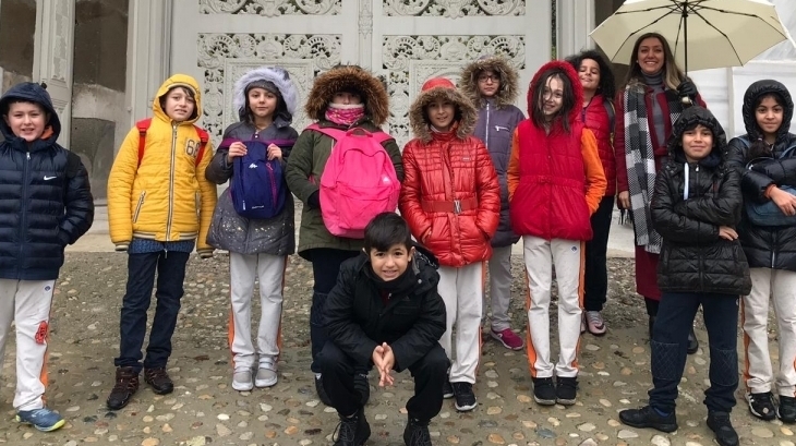 Bayrampaşa Okyanus Koleji 4. Sınıf Öğrencileri Dolmabahçe Sarayı’na Yapılan Geziye Katıldılar