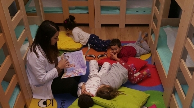 Beykent Okyanus Koleji Okul Öncesi Çiçekler Grubu Öğrencileri Pijama Partisinde