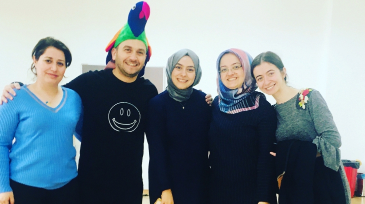 Beylikdüzü Okyanus Koleji 2.Sınıf Öğretmenleri 19 Kasım’da Prof. Dr. Tolga Erdoğan‘dan Oyunla Öğretim Eğitimi Aldılar