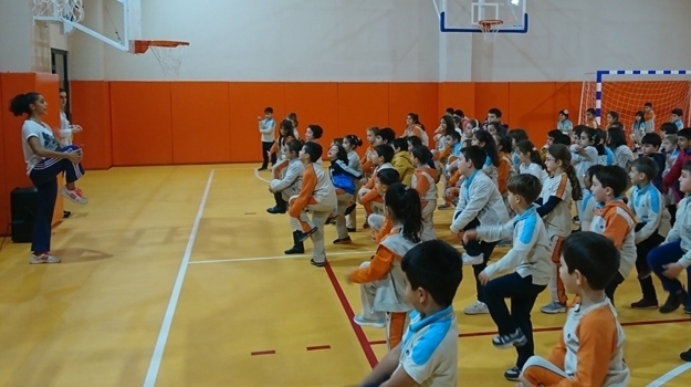 Çekmeköy Okyanus Koleji Öğrencileri Sabah Sporu ile Haftaya Zinde Başlıyor