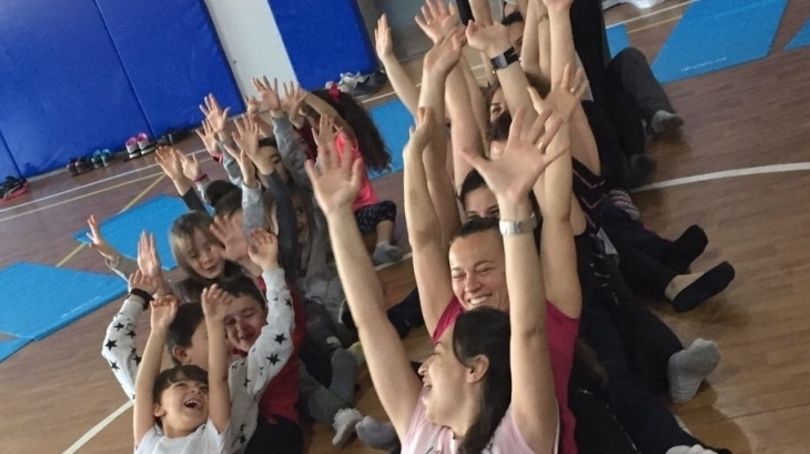 İlkokul Kademesi 1. Sınıflar Anne-Çocuk Yoga Etkinliğinde
