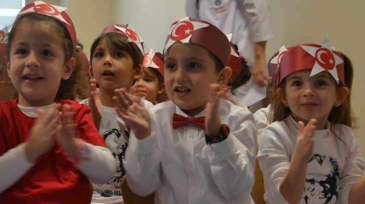 Mavişehir Okyanus Koleji Okul Öncesi Öğrencileri 29 Ekim Cumhuriyet Bayramını Coşkuyla Kutladılar
