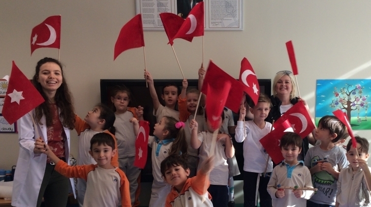 Mavişehir Okyanus Koleji Okul Öncesi Çiçekler Grubu Aile Katılım Etkinliğinde