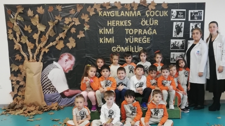 Mimarsinan Okyanus Koleji Okul Öncesi Kademe Öğrencileri 10 Kasım Atatürkü Anma Töreninde.