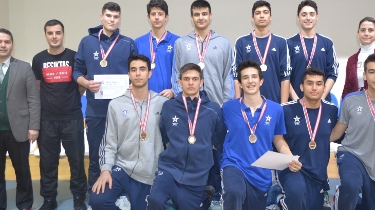 Denizli’de Düzenlenen Liseler arası Basketbol Turnuvası Türkiye Çeyrek Final Müsabakası Yapıldı