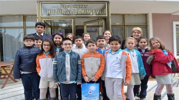 Beykent Okyanus 4-A Sınıfı Öğrencileri Huzurevi Ziyaretinde