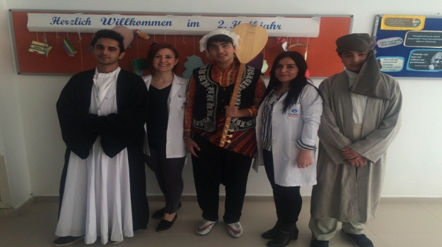 Adana Okyanus Koleji Anadolu Lisesi 9. ve 10. Sınıf Öğrencilerinden 3D Etkinliği
