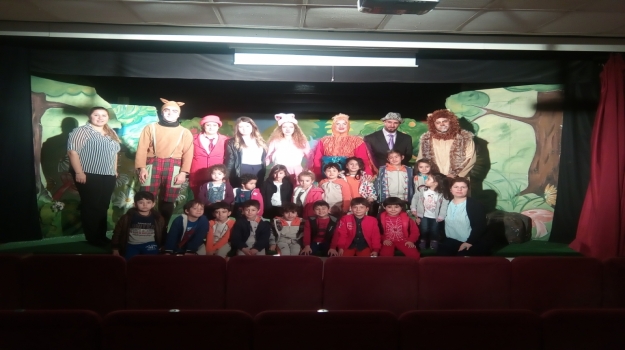 Adana Okyanus Koleji Anaokulu Öğrencileri Tiyatroda